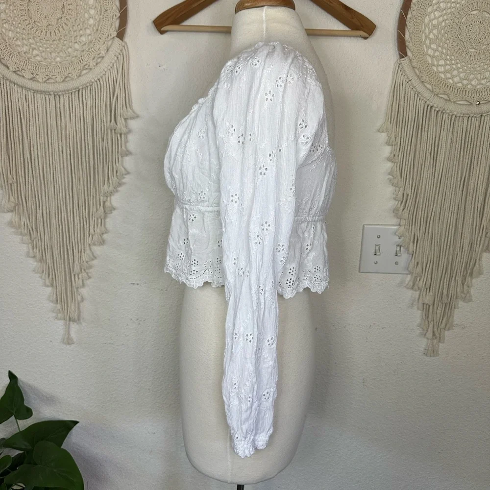 Hollister White eyelet detail Long Sleeve Crop Blouse Medium